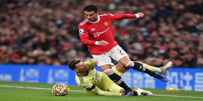 Cristiano Ronaldo - Huyền Thoại Sống Của Sân Cỏ Hiện Đại - PLAYVANTA96.WORK
