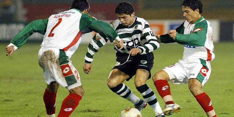 Cristiano Ronaldo - Huyền Thoại Sống Của Sân Cỏ Hiện Đại - PLAYVANTA96.WORK